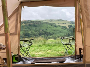 'Patch' The Hilltop Glamping Tent - Sleeps 5